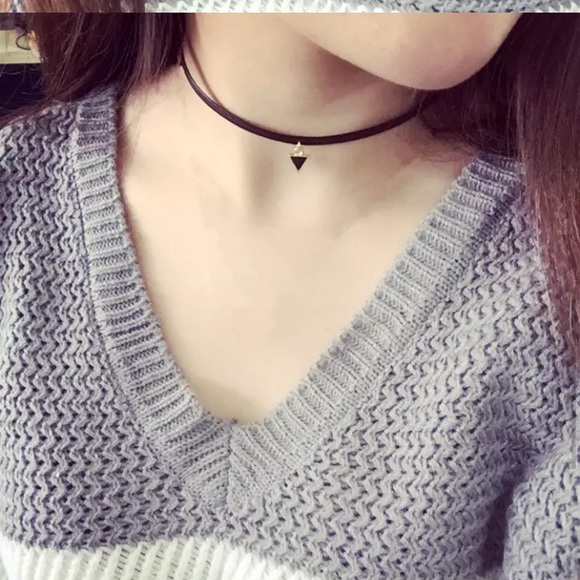 New Leather Black Triangle Necklace - Picture 2 of 2